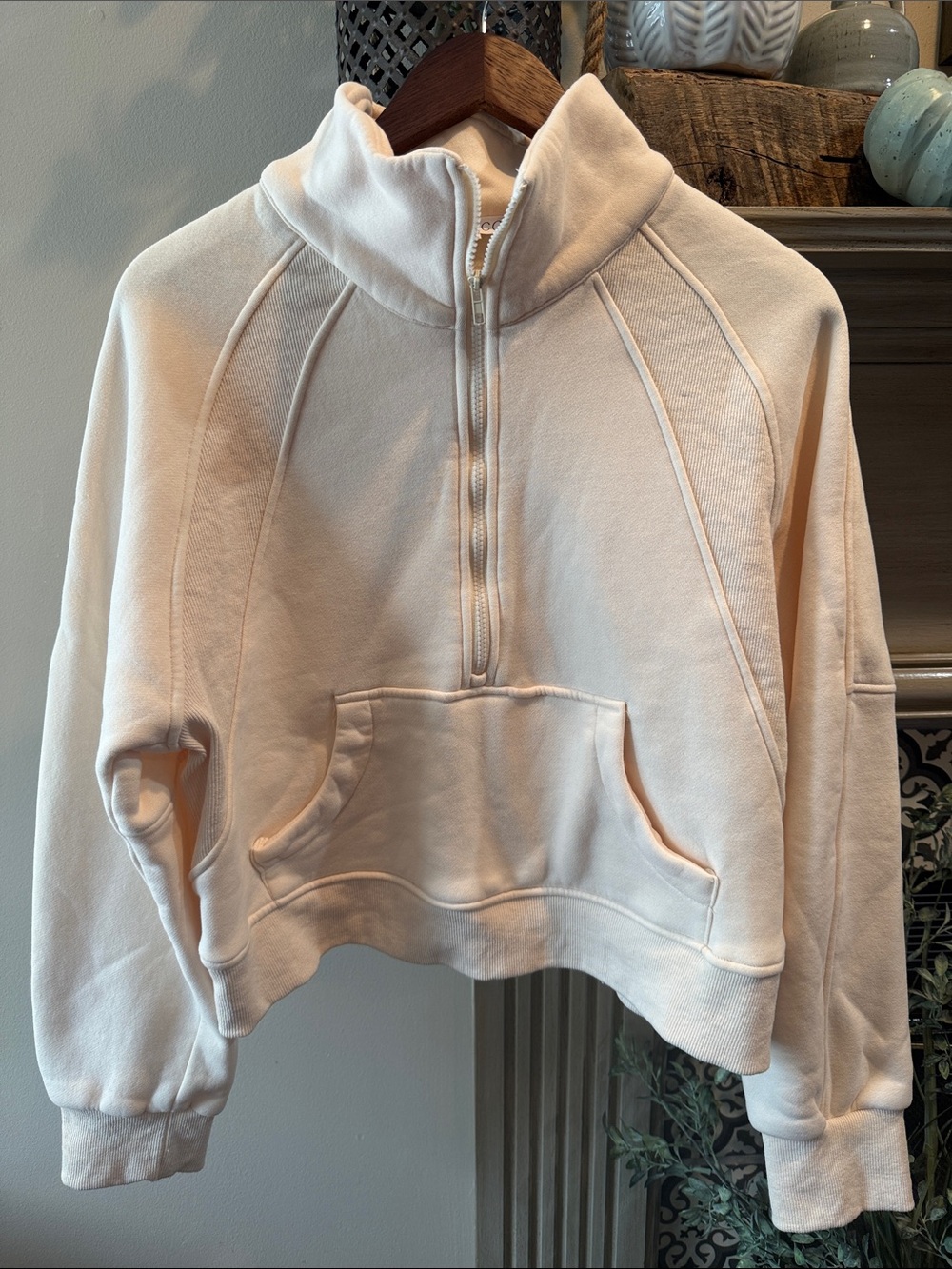 Cropped Half-Zip Turtleneck Pullover - Cream